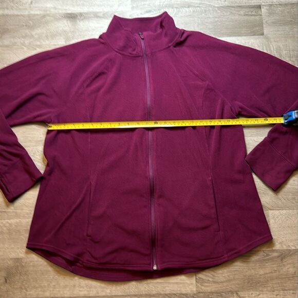 Old Navy XXL Active Jacket. Zip up with thumb holes. Soft & cozy. - Picture 3 of 6